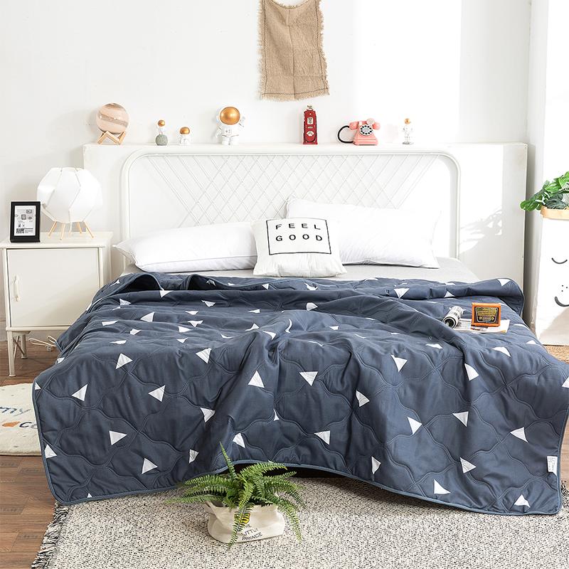 Заводская цена Шелковое одеяло Шелковистое Охлаждающее Тонкое Одеяло Летнее Одеяло Можно Стирать в Машине Односпальный/Двуспальный/Королевский Размер