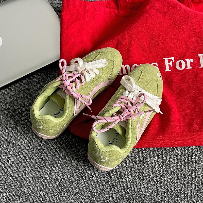 Трендовые американские красные балетные ретро тренировочные туфли женские 2025 новая весна универсальные спортивные и повседневные кеды