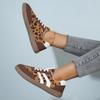 Dexun shoes women's autumn 2026 new large size flat bottom color matching retro versatile sports and leisure board shoes