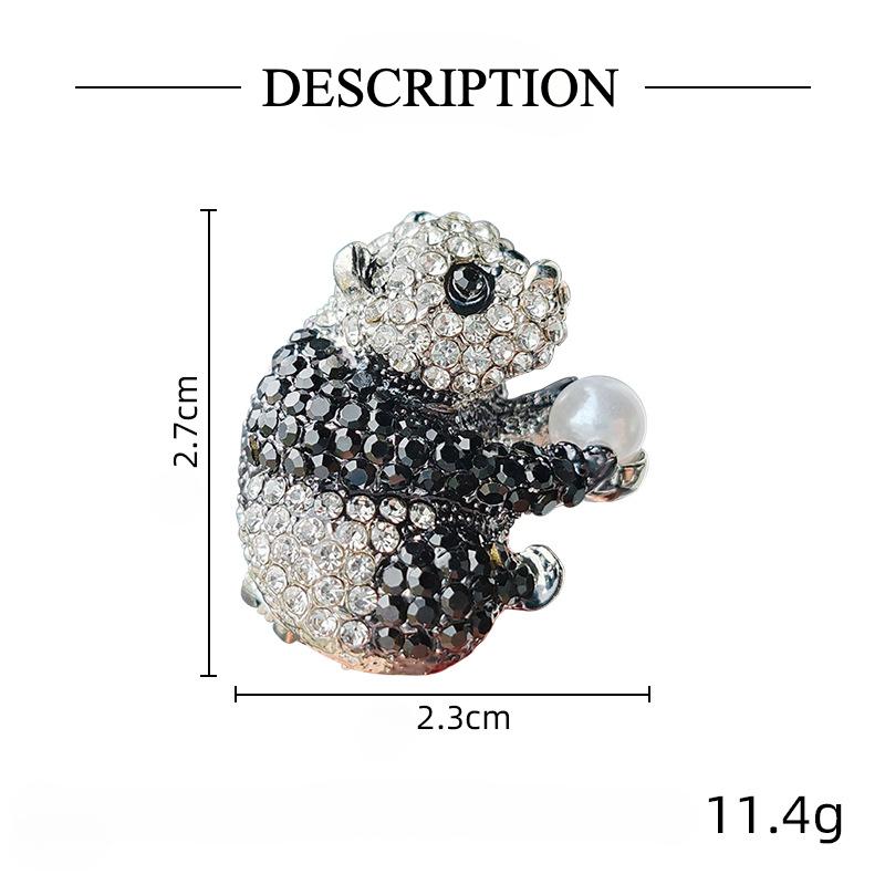 Популярный хит продаж, корсаж из сплава со стразами, мультяшные панды, полные бриллиантовые булавки, броши, универсальная одежда для женщин оптом