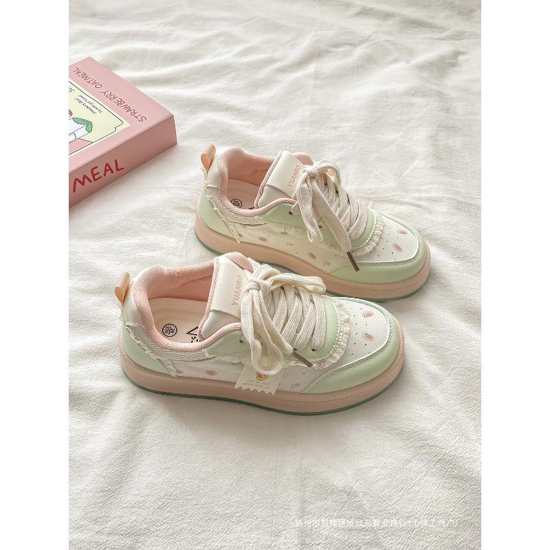 Маленькие белые туфли на толстой подошве женские студенческие 2 новые универсальные дышащие повседневные кеды туфли-батон женские