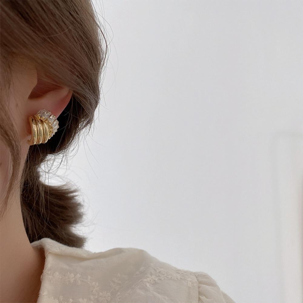 Copper Trend New Delicate 925 Silver Needle Stud Earrings Modern Jewelry Women Earrings