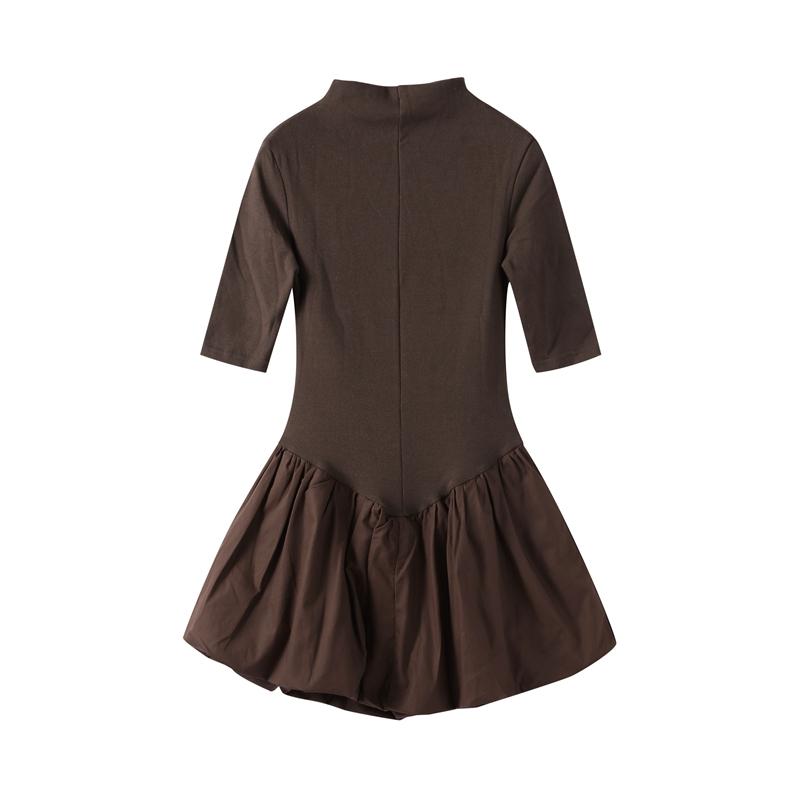 Женская мода темперамент тонкий короткий рукав плиссированные оборки трикотажные мини платья элегантный однотонный О-образный вырез пэчворк А-силуэт платье