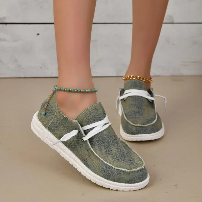 Модные простые джинсовые туфли на плоской подошве для женщин 2024 года в европейском и американском стиле, легкие удобные парусиновые туфли для прогулок на открытом воздухе, повседневная обувь