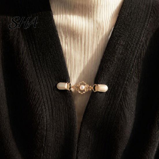 Clothing Decorative Buckle Vintage Faux Pearl Sweater Clip, Hold Cardigan Together, Cincher Clip for Dress Shawl Cloak, Accessories Women Retro Metal