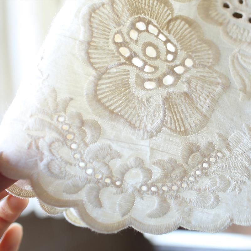 Короткие кофейные шторы в американском деревенском стиле – дизайн полуштор