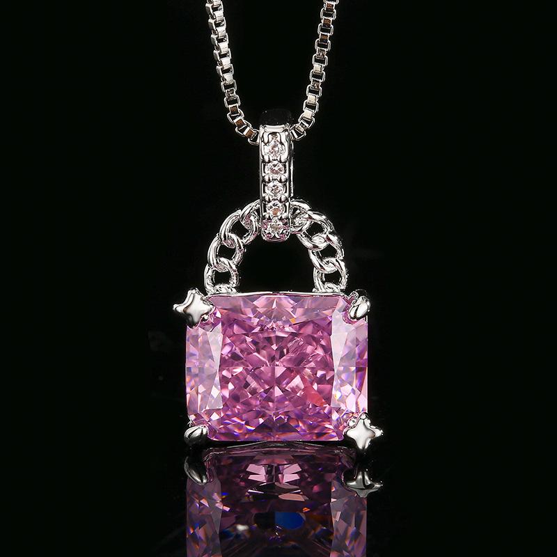 Jewelry New Jewelry Pendant High Carbon Diamond Necklace Flash Ice Flower Cut Women's Fashion Light Luxury Versatile