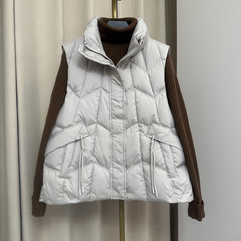 Европейский белый утиный пуховый жилет женский 2024 осень и зима новый свободный повседневный модный универсальный жилет куртка жилет