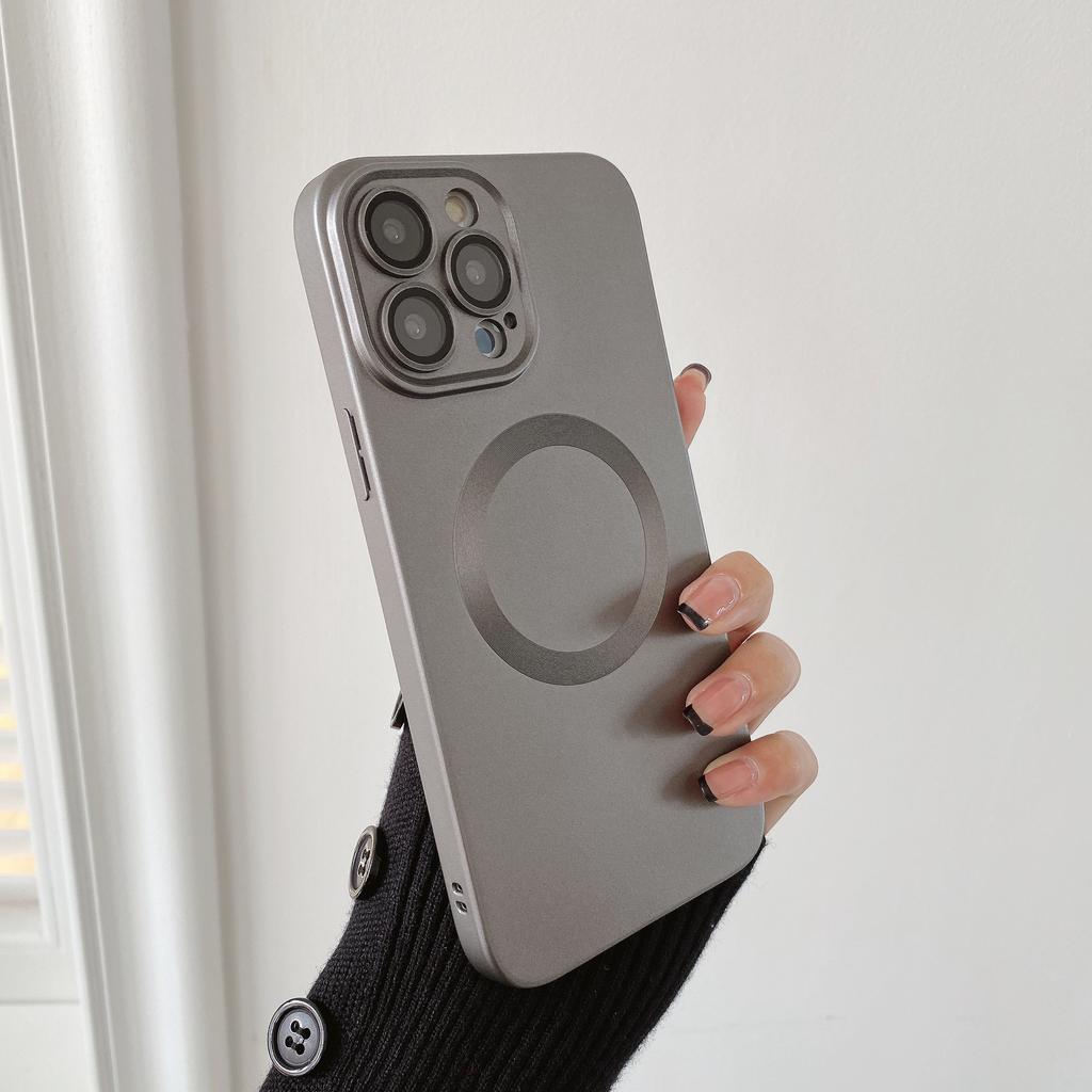 Anti-fall and Heat Dissipation for Apple Magnetic Phone Case 15 All-inclusive 12 for Apple 11 for IPhone14 Promax Phone Case