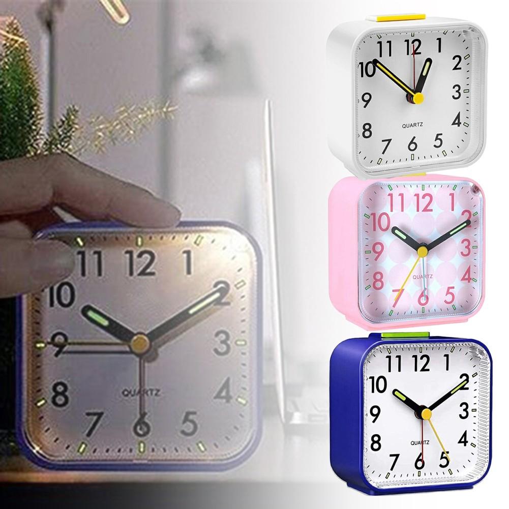 Кварцевый будильник с ночником без тиканья, бесшумные маленькие прикроватные часы