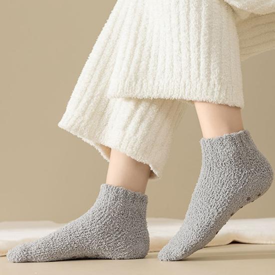 1 пара женских носков, утолщенные, эластичные, противоскользящие, с противоскользящей нижней частью, однотонные носки-тапочки, теплые, мягкие, не впитывающие пот, женские зимние носки