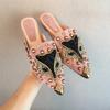 Летние женские тапочки на плоской подошве с острым носком, новинка, черные, розовые туфли со стразами, роскошные брендовые туфли-лодочки, женские шлепанцы на открытом воздухе