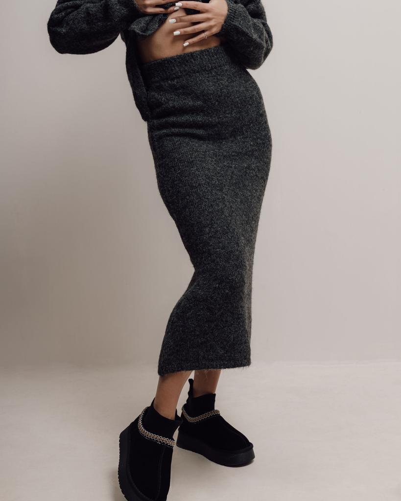 Костюм женский 4333 серый юбка кофта