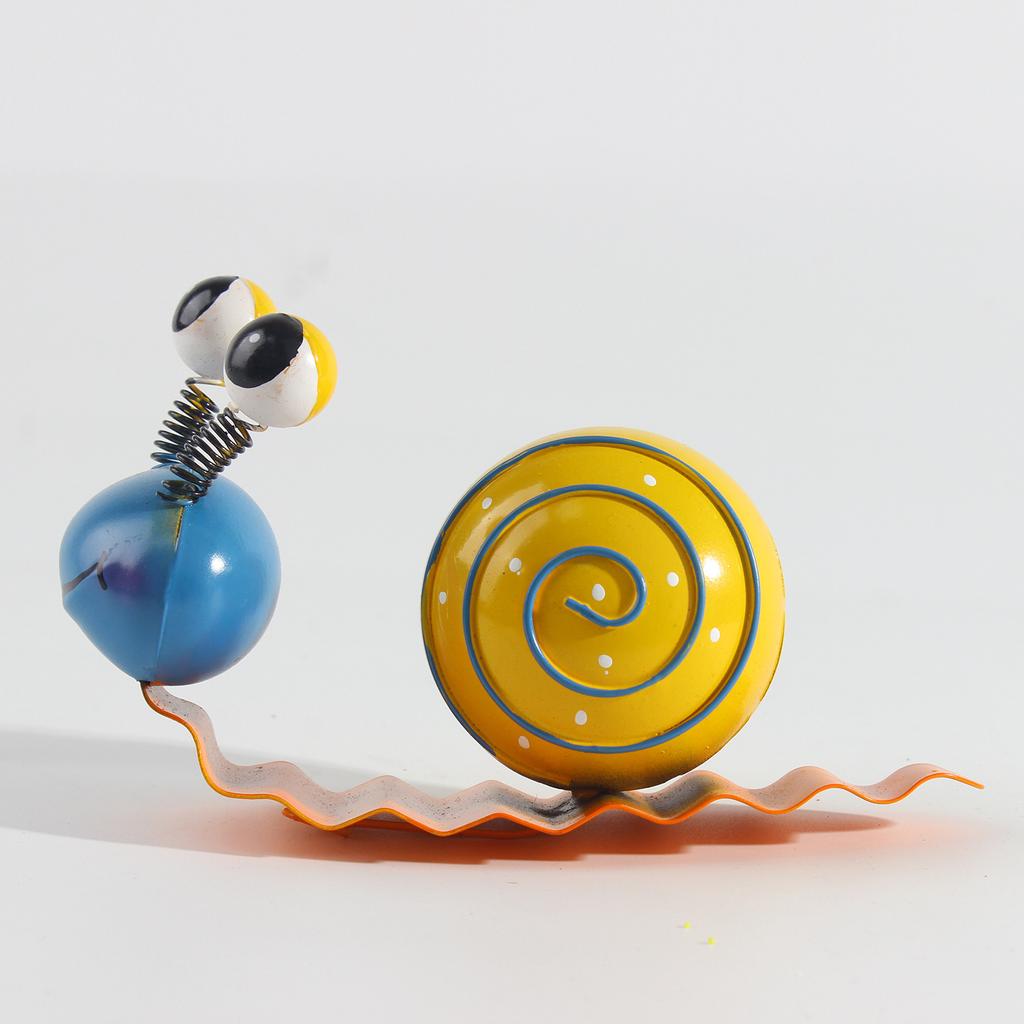 Раскрашенная улитка Железное искусство Подвесное украшение Металлические поделки Украшение Креативное Украшение для улицы Двор Сад Настенное