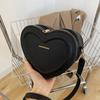 Лидер продаж, сумки через плечо в форме сердца для женщин, однотонные сумки на ремне из искусственной кожи, модные сумки
