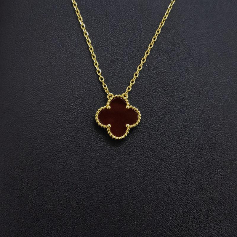 Легкое роскошное ожерелье с подвеской в виде четырехлистного клевера, рябчика, красного агата и малахита на золотой цепочке