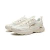Li Ning Carefree V3 Амортизирующие износостойкие дышащие низкие беговые кроссовки женские цвет слоновой кости ARXW024-1