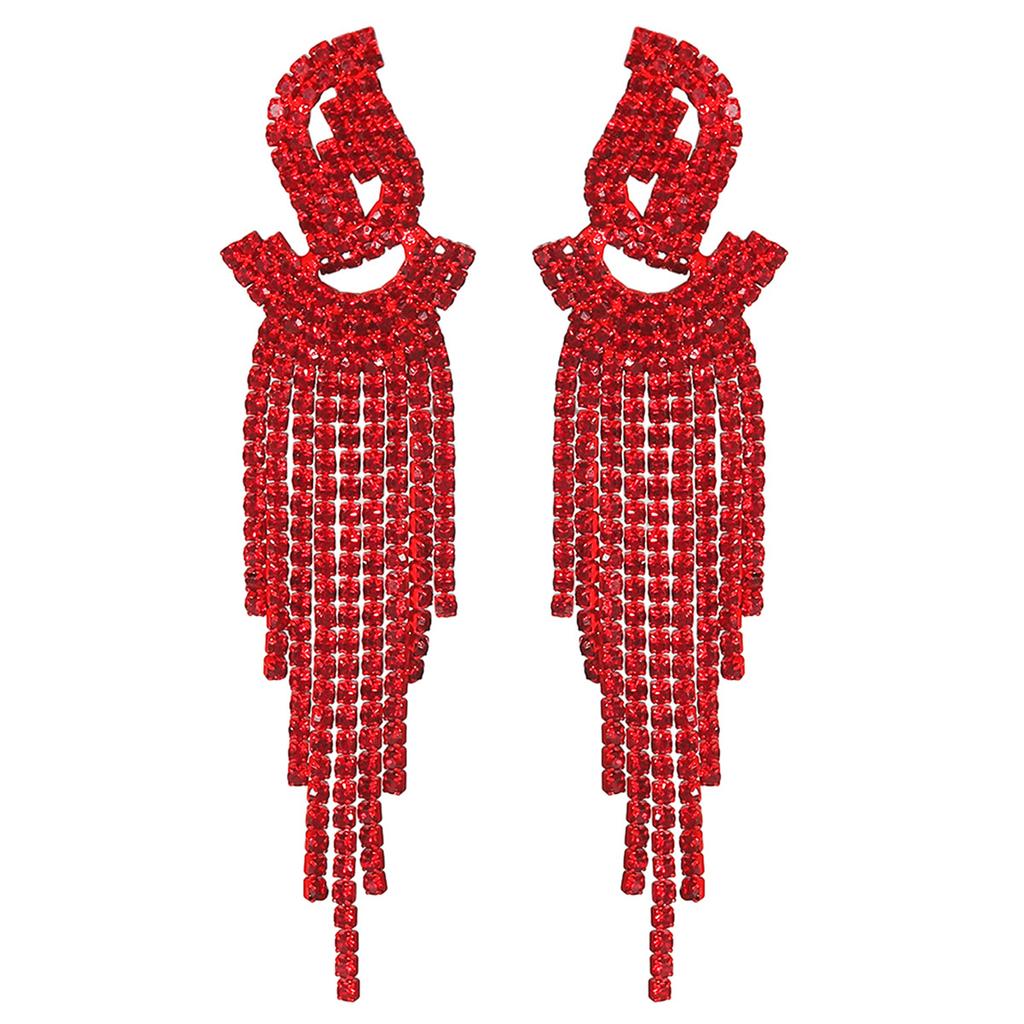 Стильные симметричные серьги с длинными кисточками и бриллиантами