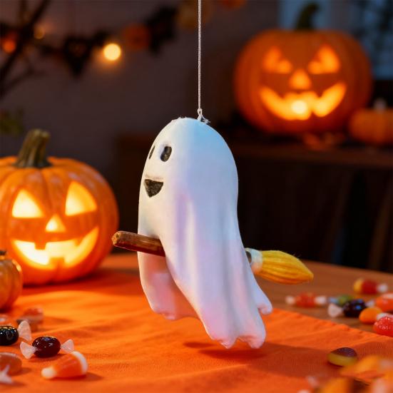 Хэллоуин Фигурка Привидения Милое Маленькое Привидение на Метле Статуэтка Мини Пластиковое Привидение Хэллоуин Настольный Декор для Многоярусного Подноса Книжной Полки Письменного Стола Декор