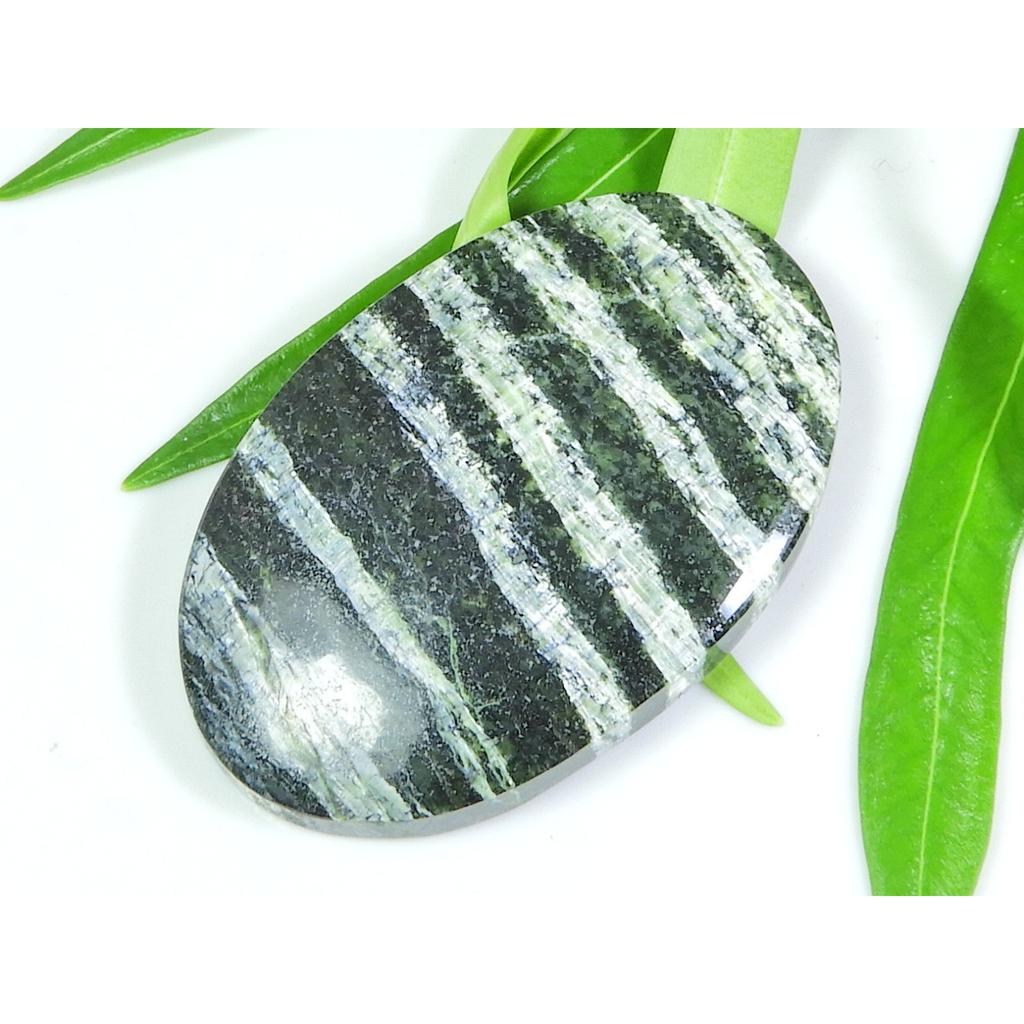 57Cts. Натуральный зеленый швейцарский опал кристалл овальный кабошон драгоценный камень 26X40X06 мм SK-722