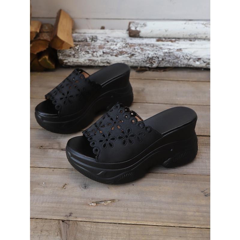 Шлепанцы на танкетке с вырезами Женские Летние 2025 Новые Платформа Размер Блинчики Открытый носок Сандалии