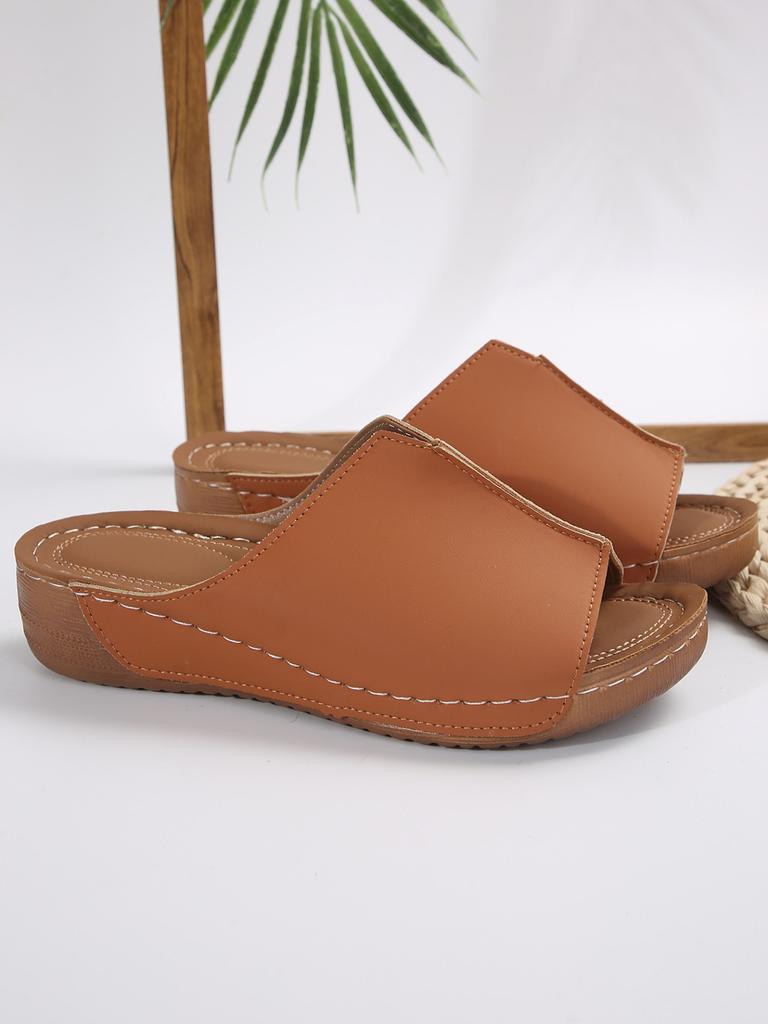 Европейские и американские тапочки с покатым каблуком и рыбьим ртом женские 2024 новые летние тапочки для отдыха импортные торговые тапочки большого размера женские производитель