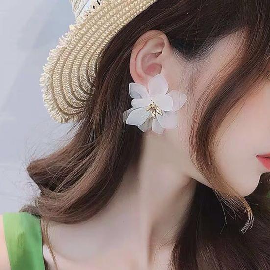 Стильные серьги-клипсы Изысканные красивые очаровательные