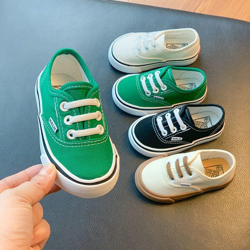 Детские парусиновые туфли весна и осень новая детская повседневная обувь на одной педали для мальчиков и девочек обувь для скейтборда студенты белые туфли тренд