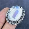 Кольцо из серебра 925 пробы с натуральным молочным опалом, размер 8 o6H94