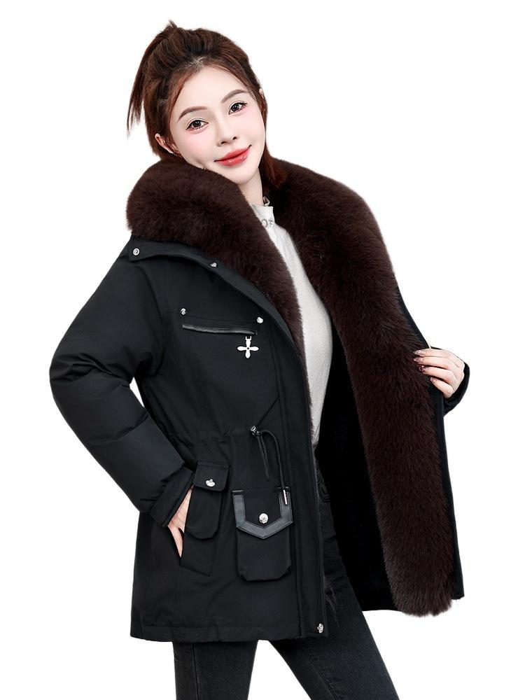 Pie overcome women's winter short style, big fur collar, waist closed and thickened plush liner jacket, multi-color spot.
