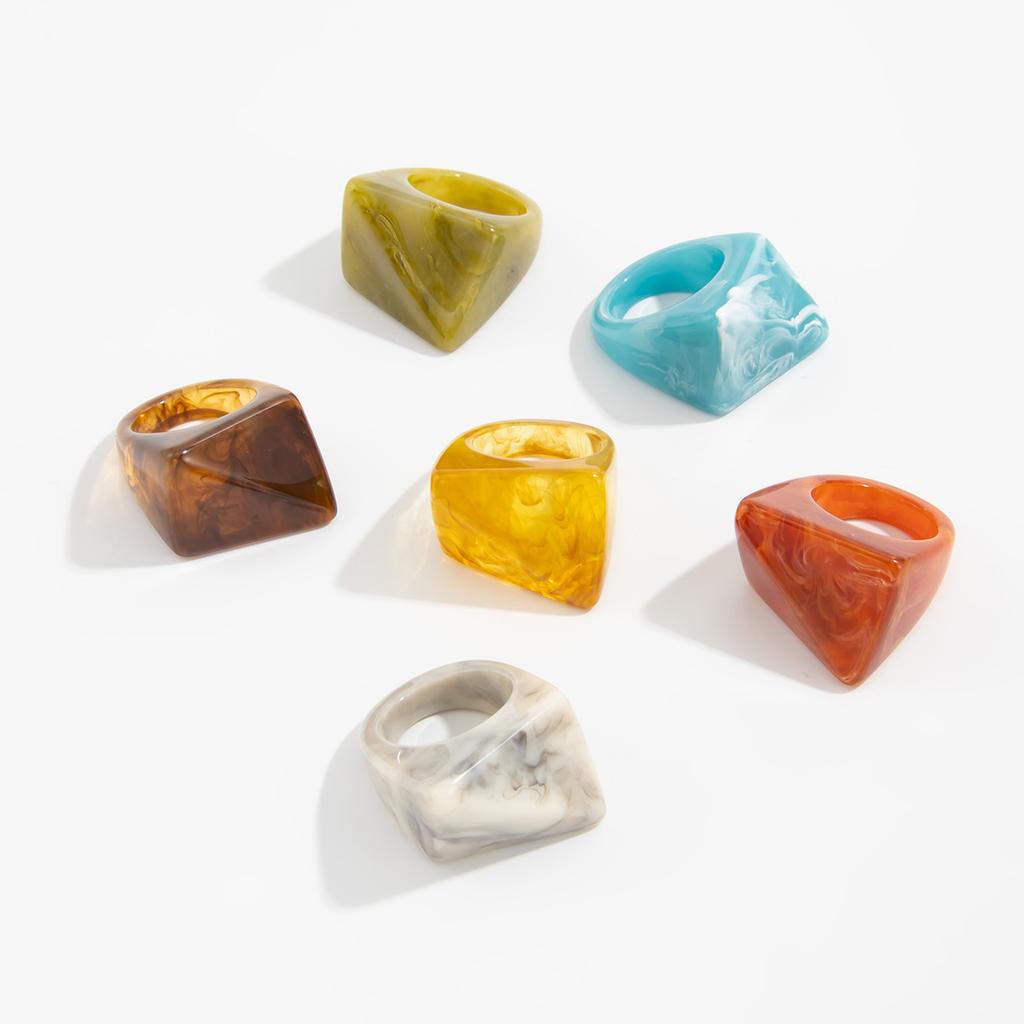 Модное градиентное кольцо из смолы с квадратной и треугольной огранкой, дизайнерское кольцо-лента в форме женской сумочки, повседневные минималистичные украшения в стиле INS