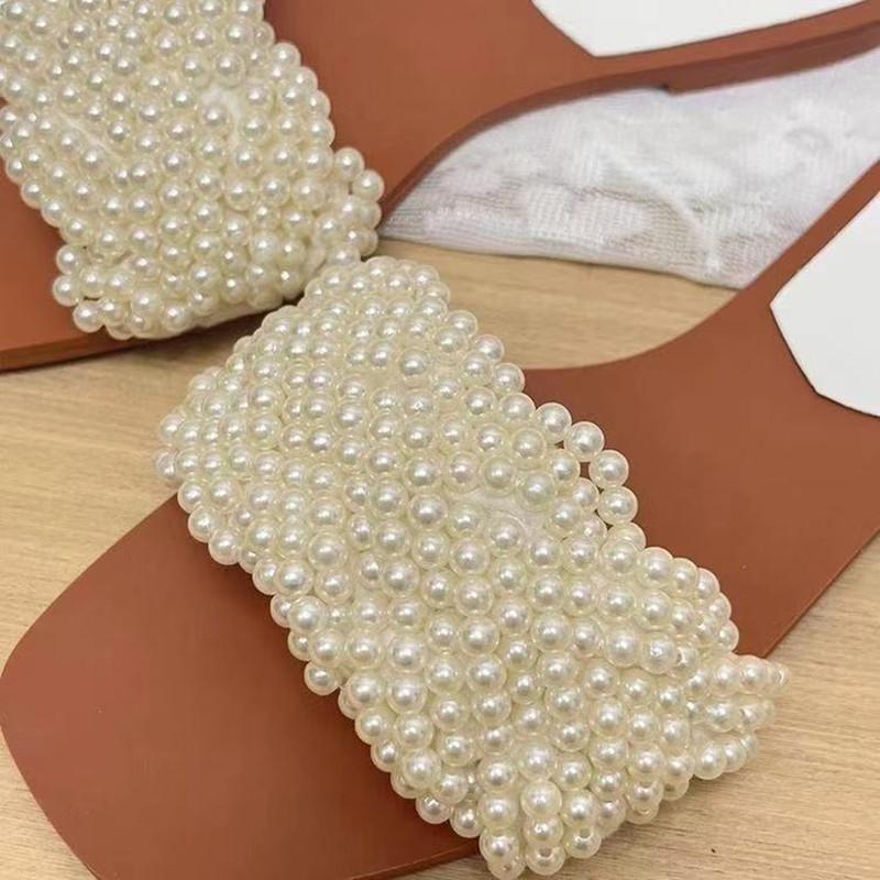 Luxury White String Bead Women Slippers Fashion Pearl Weaving Designer Flat Slippers Summer Comfortable Beach Slide Sandals