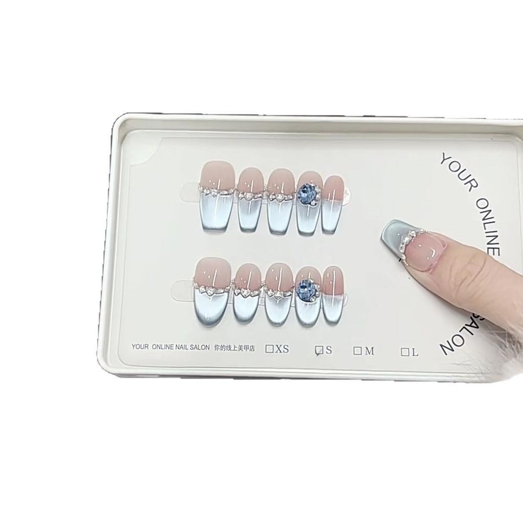 Pure Hand-made Phototherapy Wear Armor, Ice-transparent Blue Diamond Cat's Eye Reusable Nail Art Patch