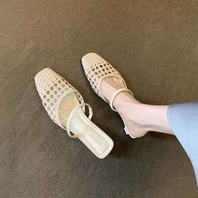 Новый стиль Новые шлепанцы Квадратный носок Ажурные плетеные тапочки Женская обувь Крутые тапочки