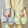 New Slippers Women's Indoor Home Home Home Non-slip Bathroom Sandals Men's Summer Wear