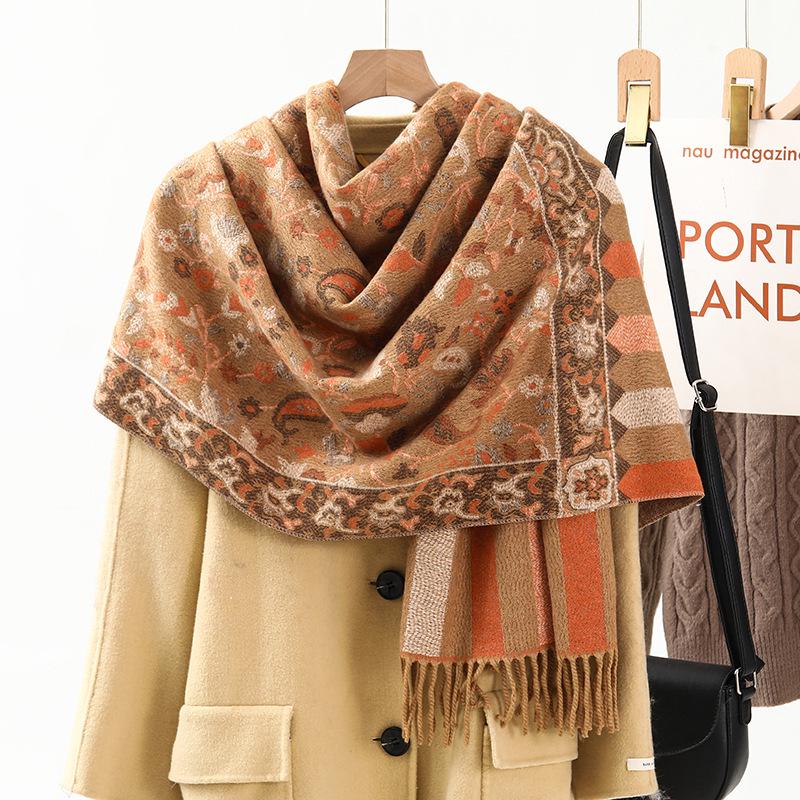Women's Ethnic Style Jacquard Shawl: Thick, Warm Imitation Cashmere Scarf for Autumn/Winter