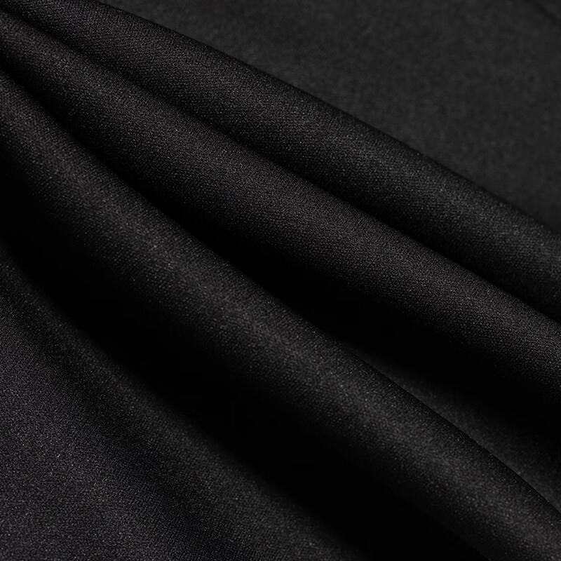 Новые куртки и пальто Asics мужские черные 2011D322-001