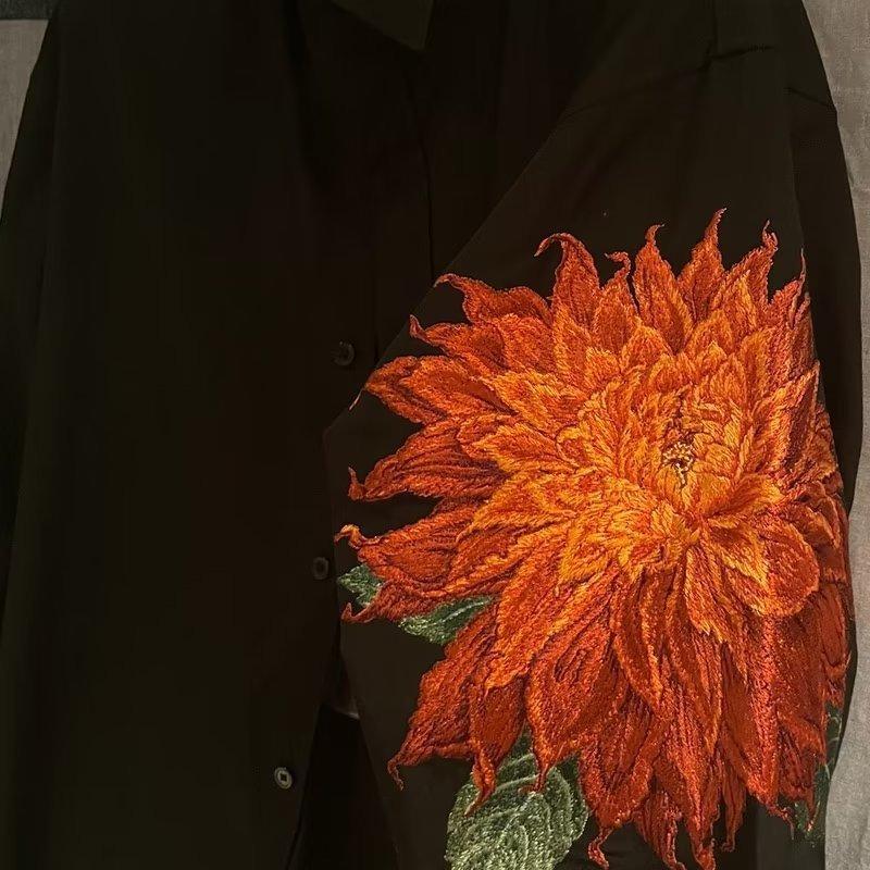 2024 Ямамото Стиль Красная Цветочная Рубашка Мужская Японская Удлиненная Темная Вышитая Цветочная Топ Унисекс Свободные Рубашки