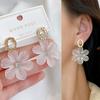 Translucent Elegant White Flower Hanging Earrings for Women Rhinestone Ball Middle Petals Sweet Korean New Beach Vacation Ear Decoration