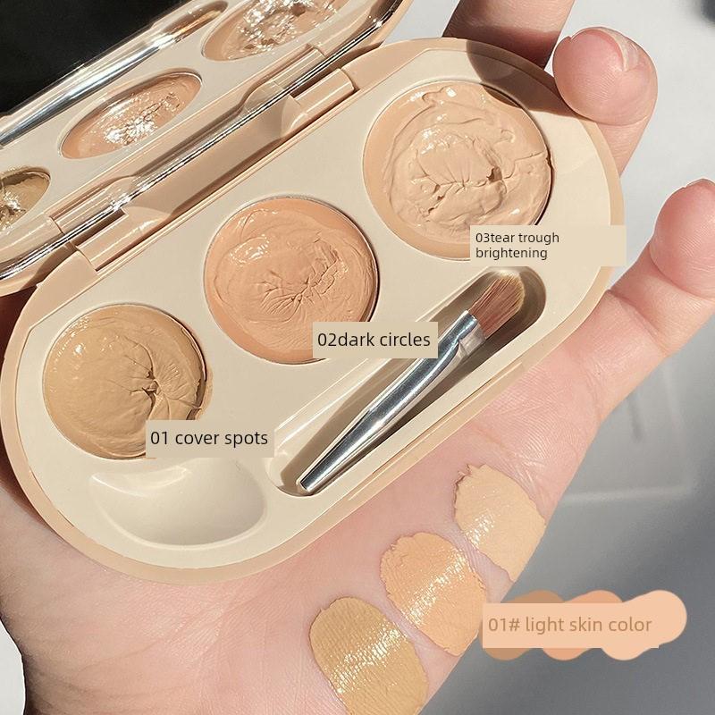 Xiaoyu Haitang Recommends a Three-Color Concealer to Cover Spots, Acne Marks, Dark Circles, and Facial Contouring Concealer Palette for Women