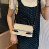 Модная женская сумка через плечо для commuters Новая летняя сумка ручная сумка Повседневный стиль Материал ПУ Квадратная сумка через плечо