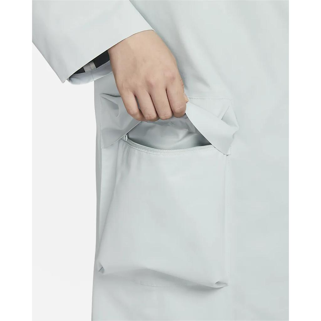 Новые женские тренчи Nike светло-серебристого цвета DV8231-034