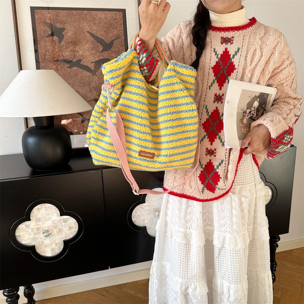 Женская плюшевая леопардовая сумка через плечо, модная сумка для переноски, большая вместимость, стильная мешковатая сумка кроссбоди, сумка для путешествий на открытом воздухе CLE