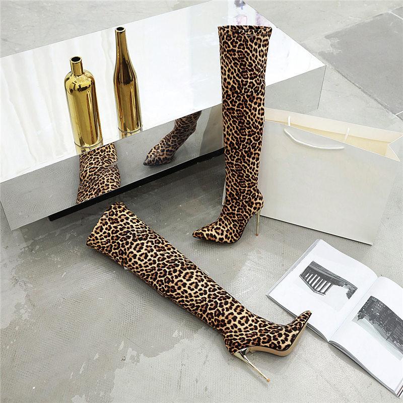 Женские сапоги на высоком каблуке, сексуальные сапоги в европейском и американском стиле, на тонком каблуке с острым носком и леопардовым принтом, большие размеры, эластичные сапоги