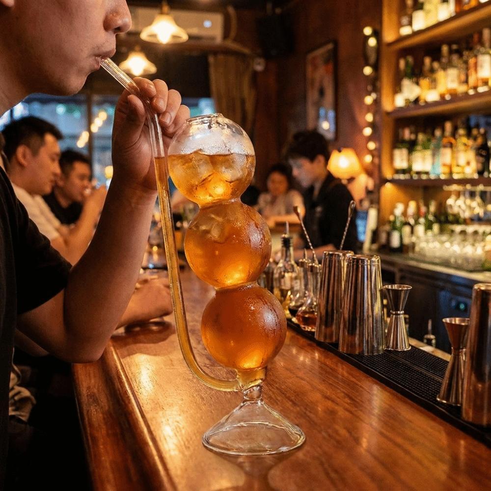 Transparent Cocktail Glass with Straw Whiskey Glass Wine Glass Champagne Glass Bar