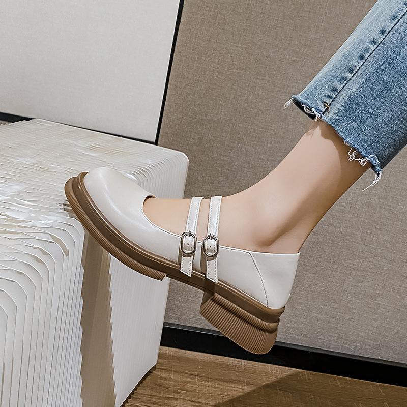 Spring New Women 'S Leather Shoes Casual Mary Jane Shoes Fashion Round Head Black Loafers Kitten Heels Large Size 41 -43