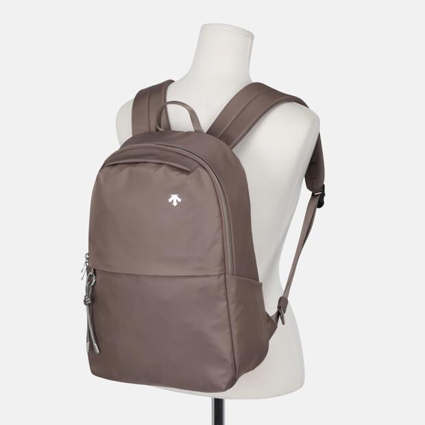 Женский патентный рюкзак Descente (12L) Бежевый Sr322Ubp70