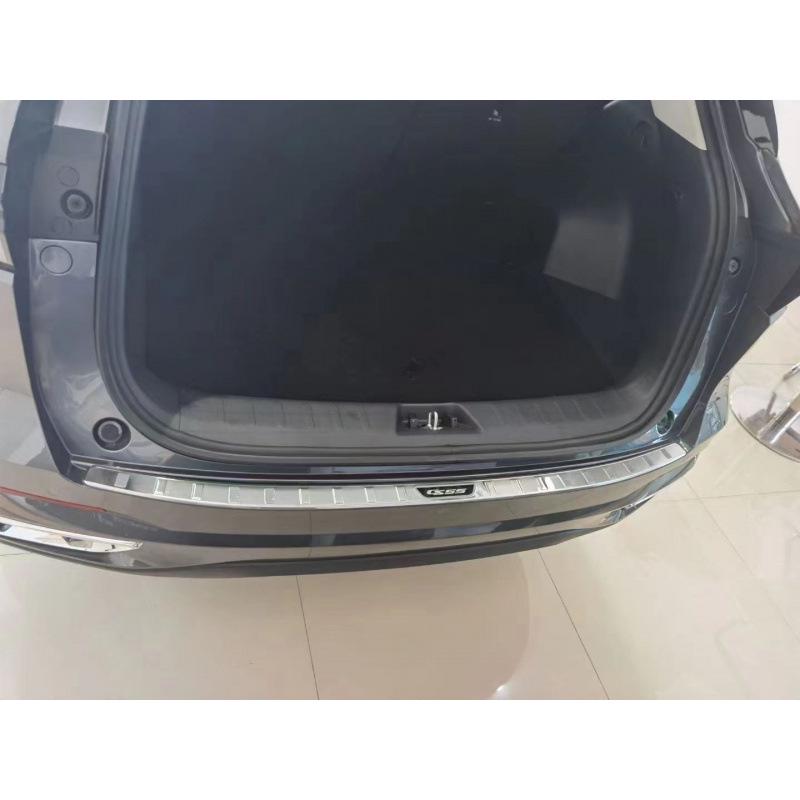 Changan CS55 PLUS 24 Накладка на задний бампер и декоративная полоса на крышку багажника Аксессуары