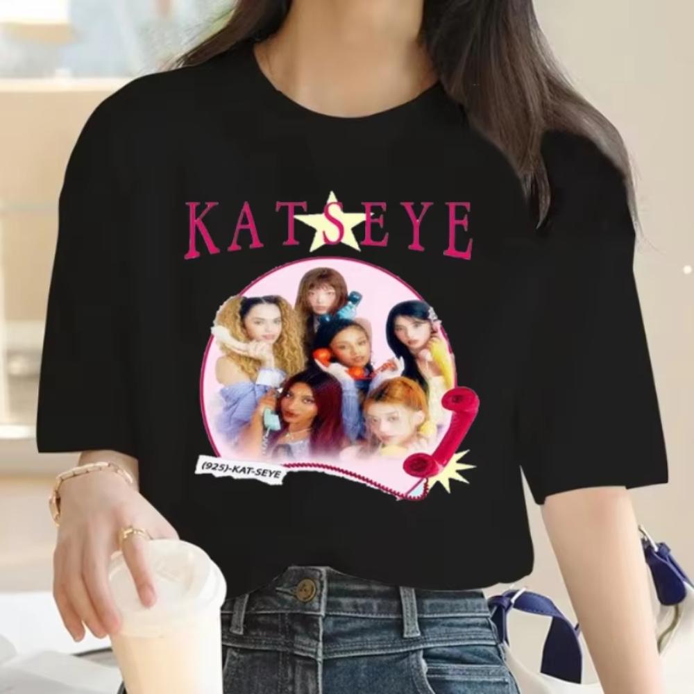 KATSEYE Футболка Модные Футболки с Принтом Летняя Горячая Распродажа Графическая Футболка Свободная Удобная Одежда Унисекс Мужчины Женщины Хлопковые Топы Футболка