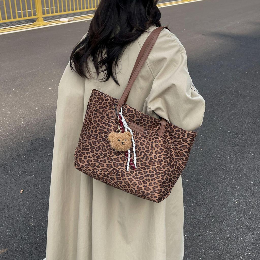 Сумка-тоут в европейском ретро-стиле с леопардовым принтом: Модная, Универсальная, Вместительная наплечная сумка-тоут для женщин